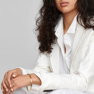 Hammered Flat Bangle in 18K Gold
