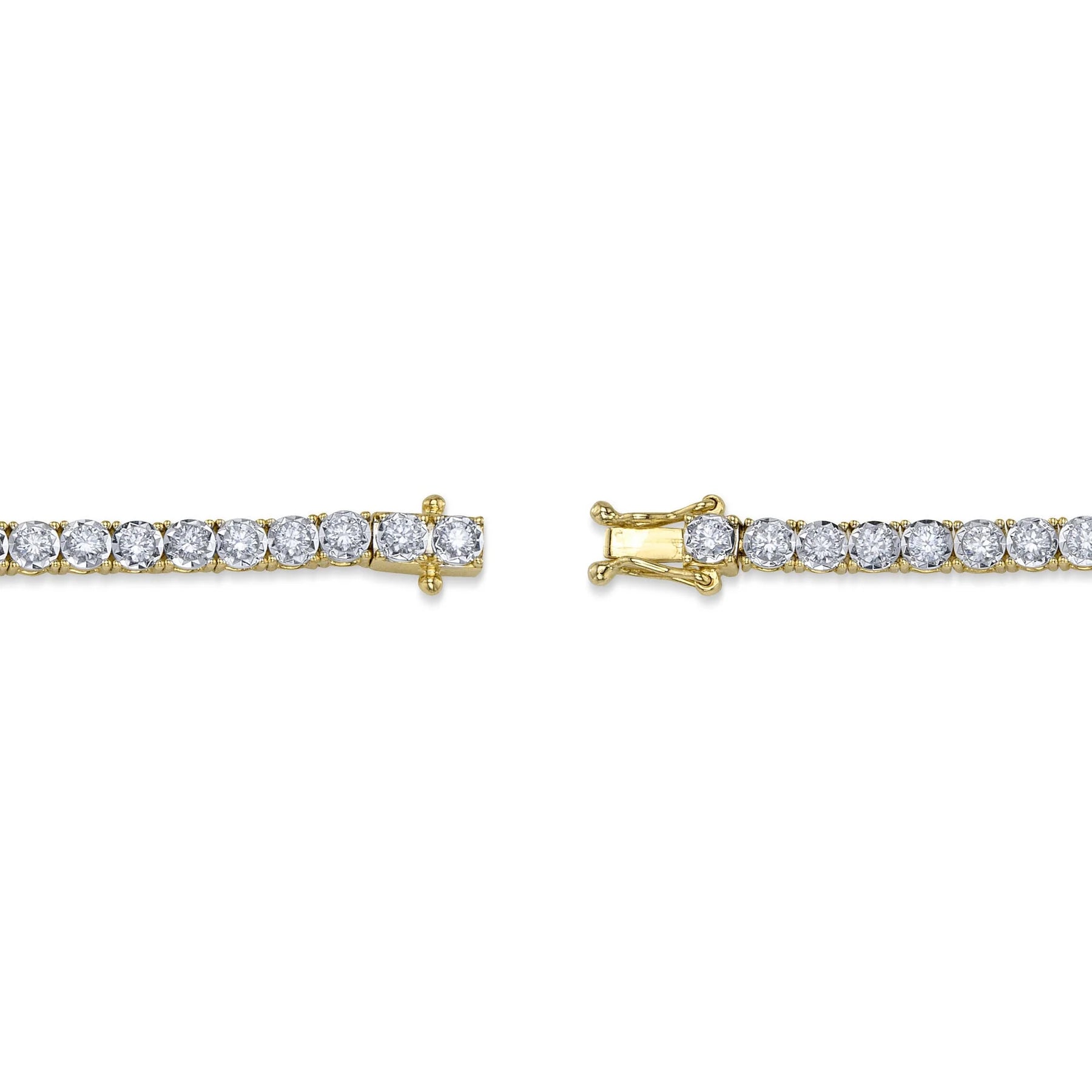 Close-up of 2.02ctw diamond tennis bracelet in 14k yellow gold showcasing round diamonds and clasp on white background