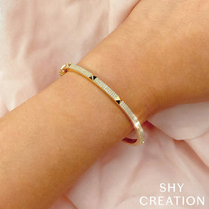0.45ctw Diamond Pave Pyramid Bangle