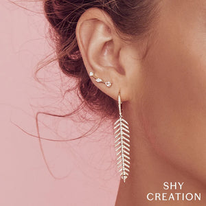 0.60ctw Diamond Drop Feather Earring