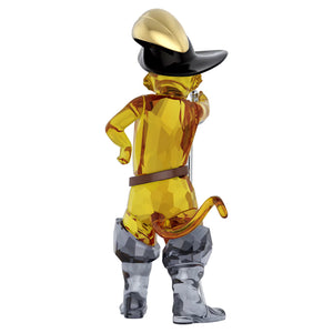 Back of Shrek's Puss in Boots standing in a confident pose, with his essential hat and boots, and a sword in dark grey lacquered metal.