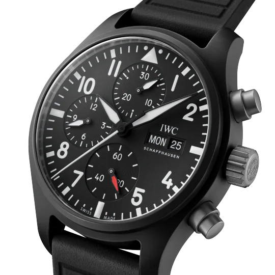 Angled close-up of Pilot’s Watch Chronograph 41 TOP GUN with black Ceratanium case, subdials, day-date and rubber strap