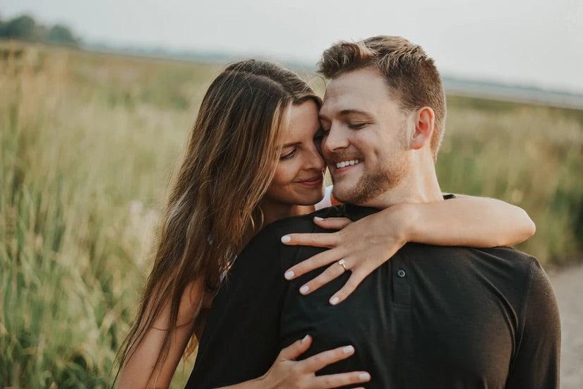 Allison & Christopher - Gunderson's Jewelers