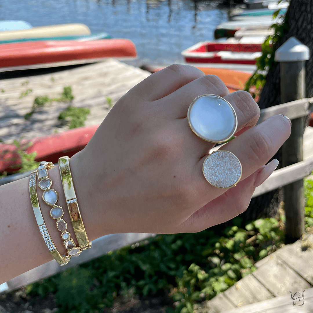 Bangle Bracelets - Gunderson's Jewelers