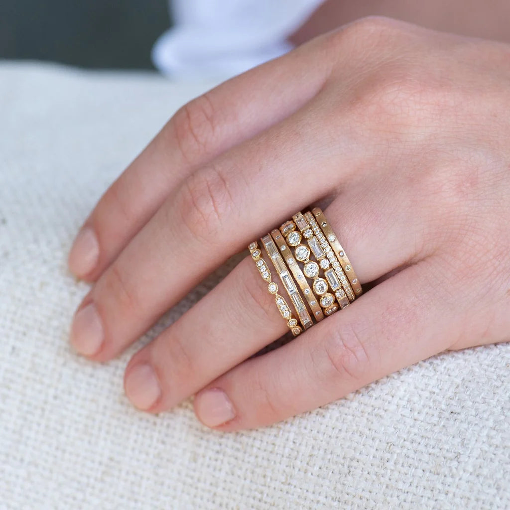 Dunes Narrow Diamond Brushed Band