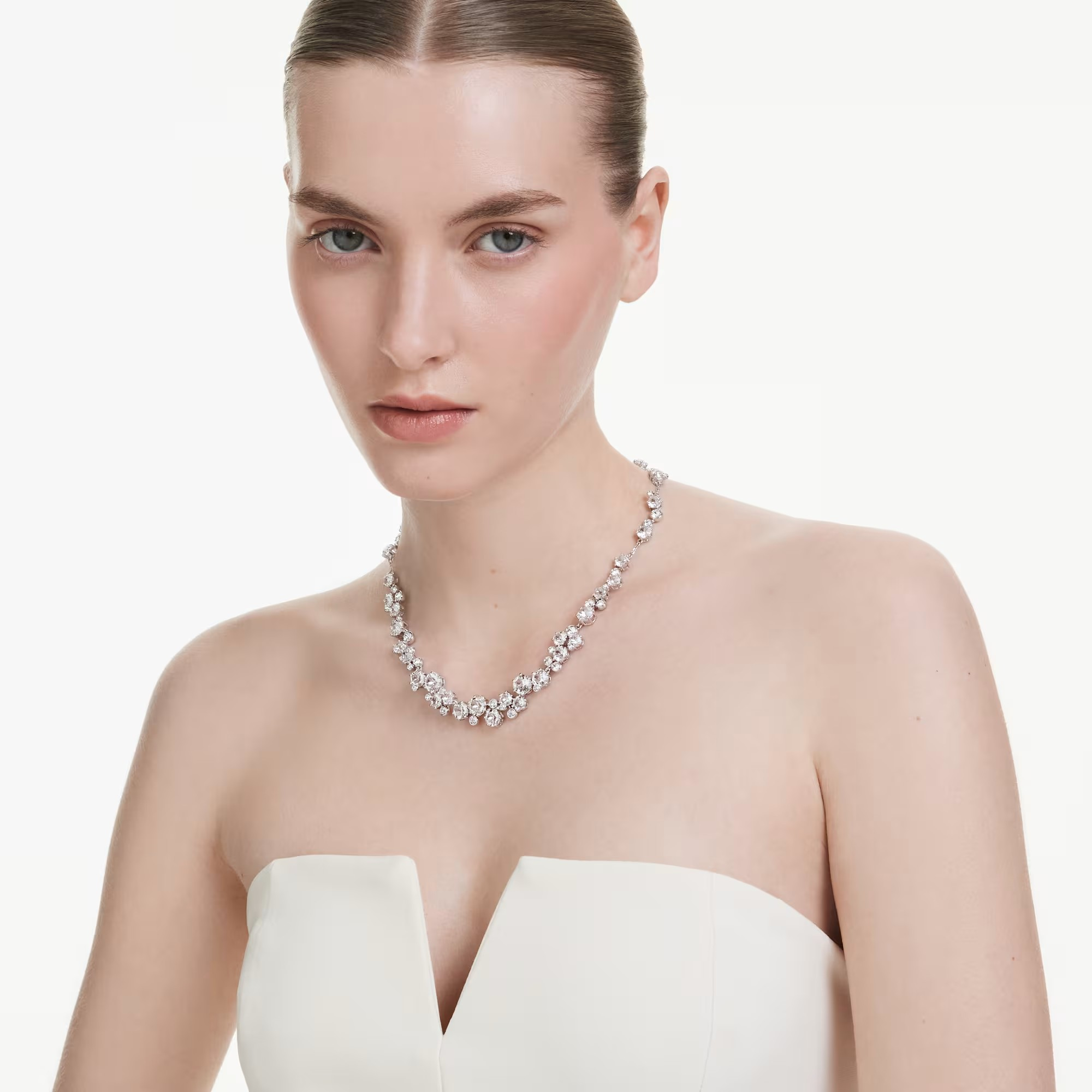 Constella Round Cut Necklace