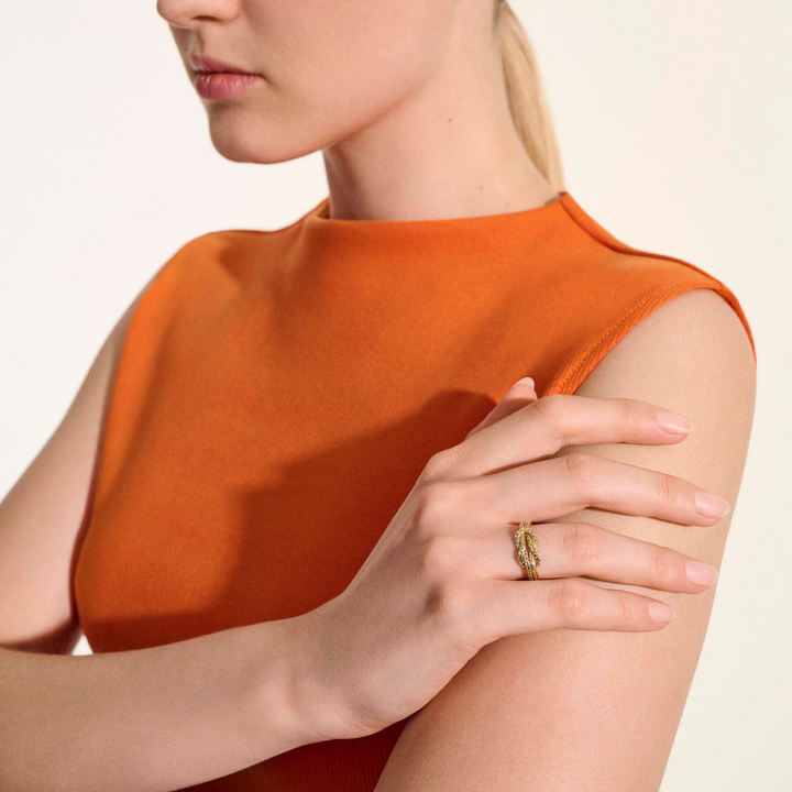 Love Knot Chain Ring