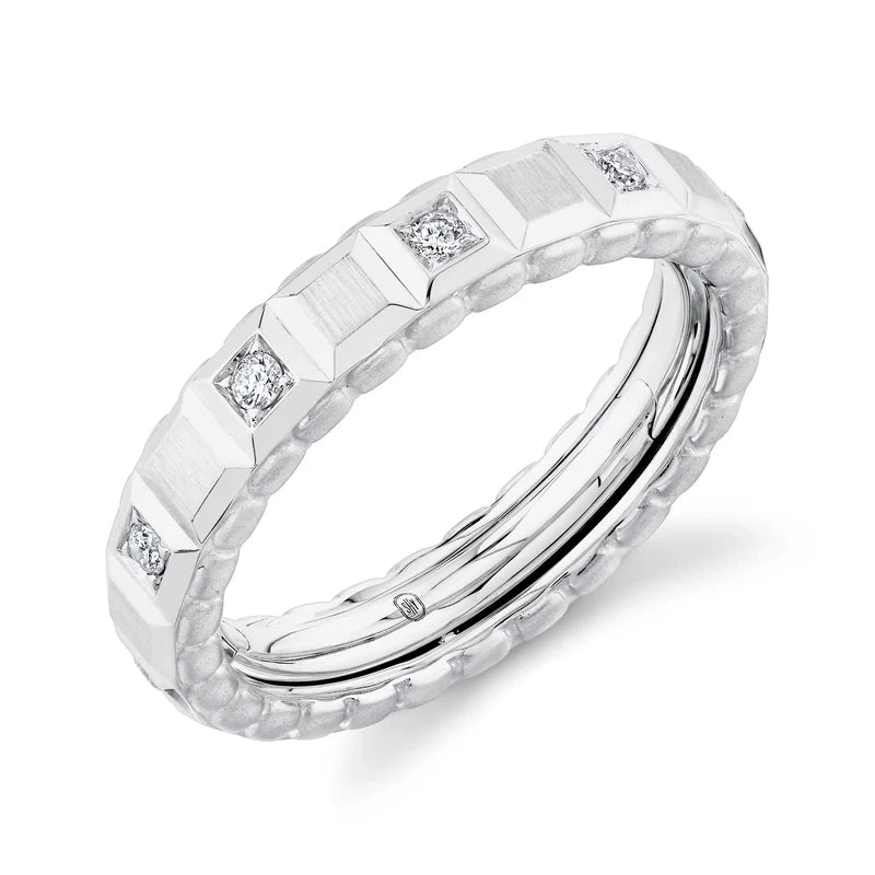 0.30ctw Diamond Geo Cut Band