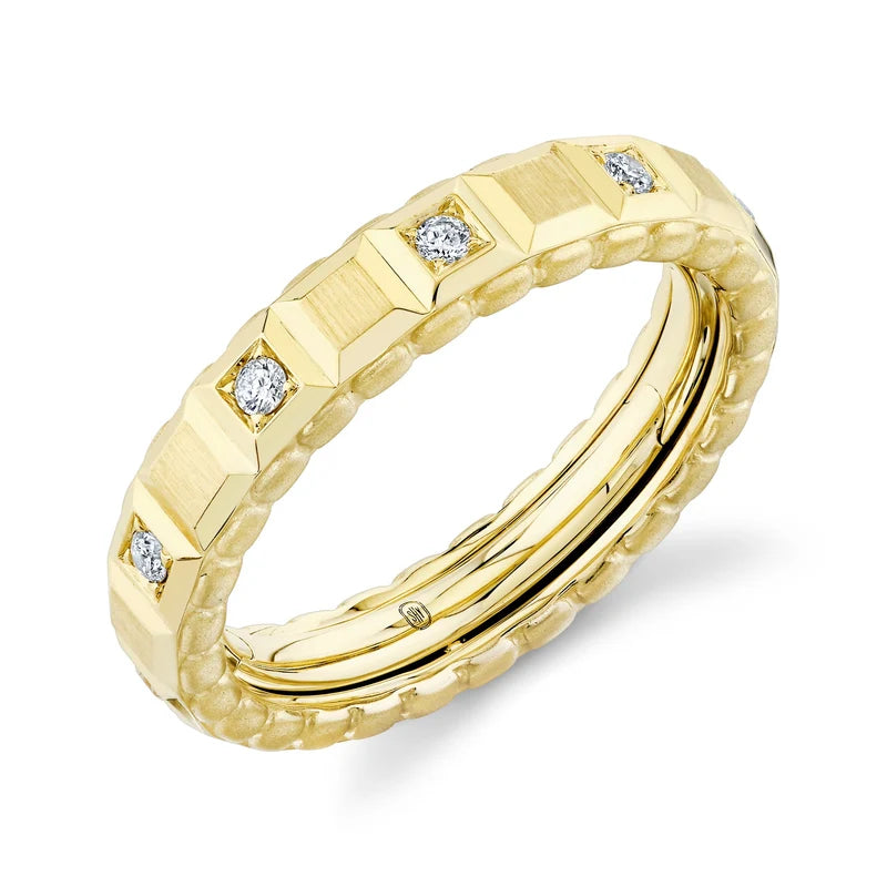 0.30ctw Diamond Geo Cut Band