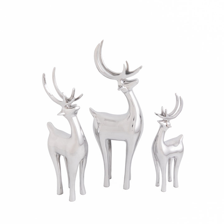 Vintage Reindeer Trio