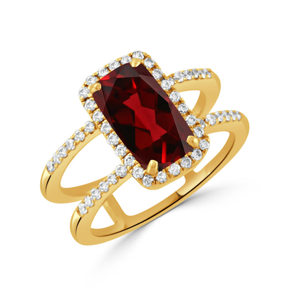 18K Yellow Gold Diamond Ring with Garnet Center
