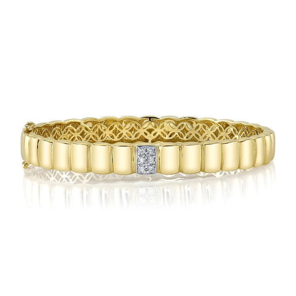0.15ctw Diamond Bangle