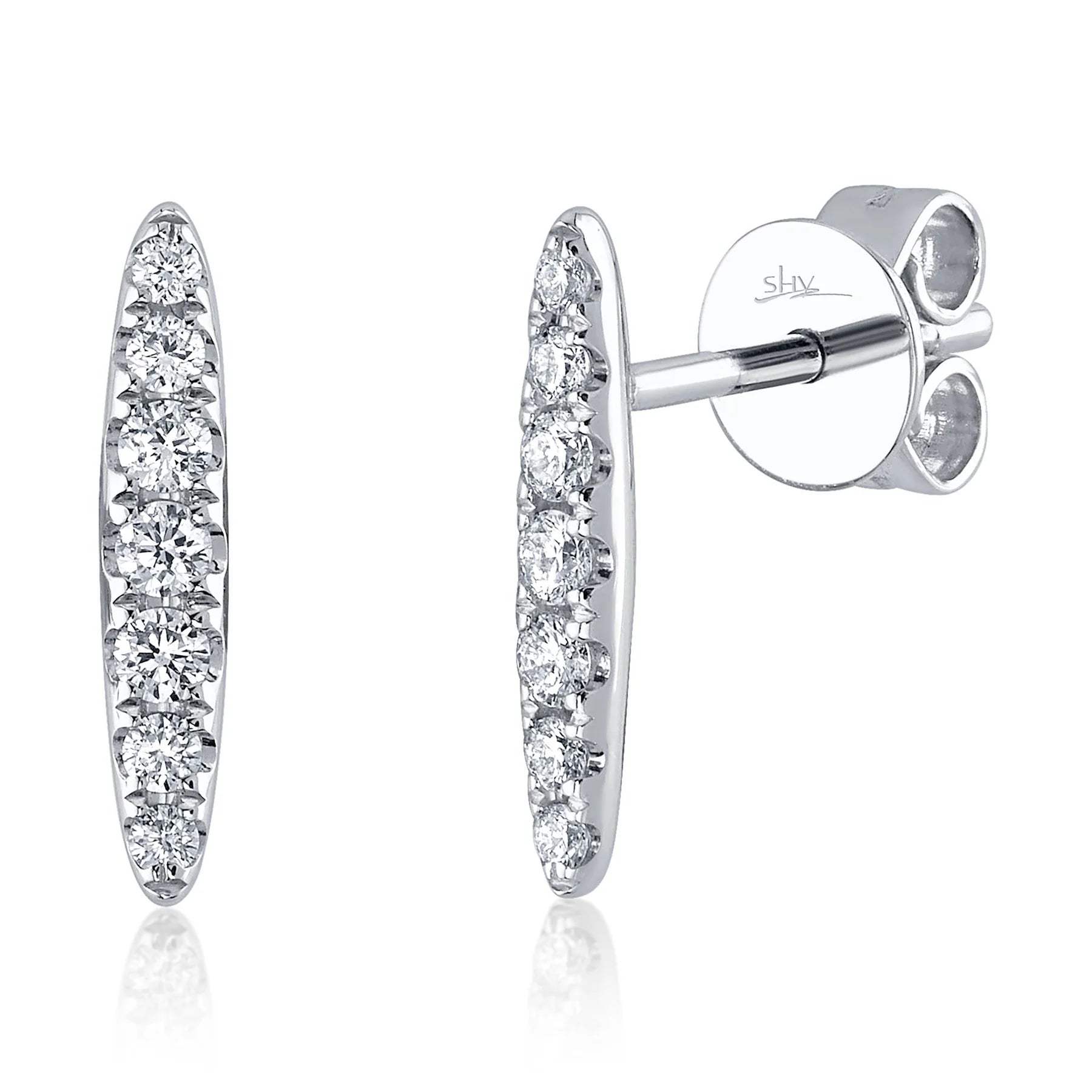 0.19ctw Diamond Bar Earring