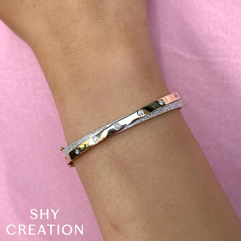 0.57ctw Diamond Pave Bangle