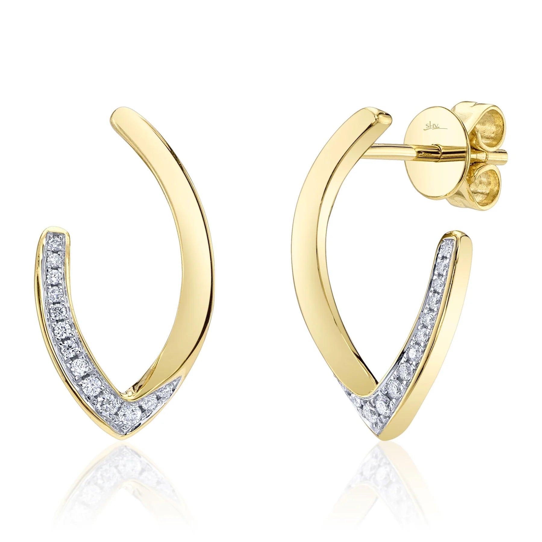 0.10ctw Diamond Earring