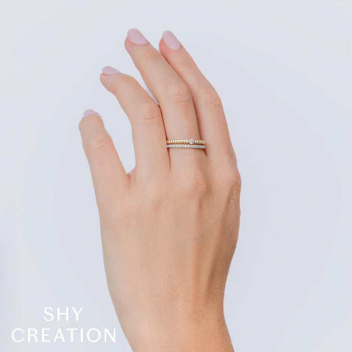 0.23ctw Diamond Ribbed Ring