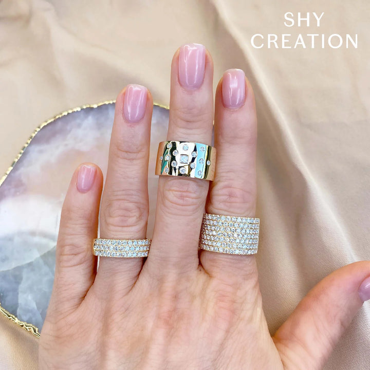 0.91ctw Diamond Pave Band