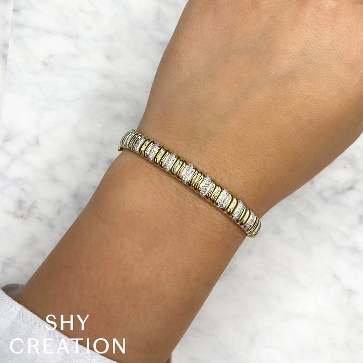 0.46ctw Diamond Ribbed Bangle