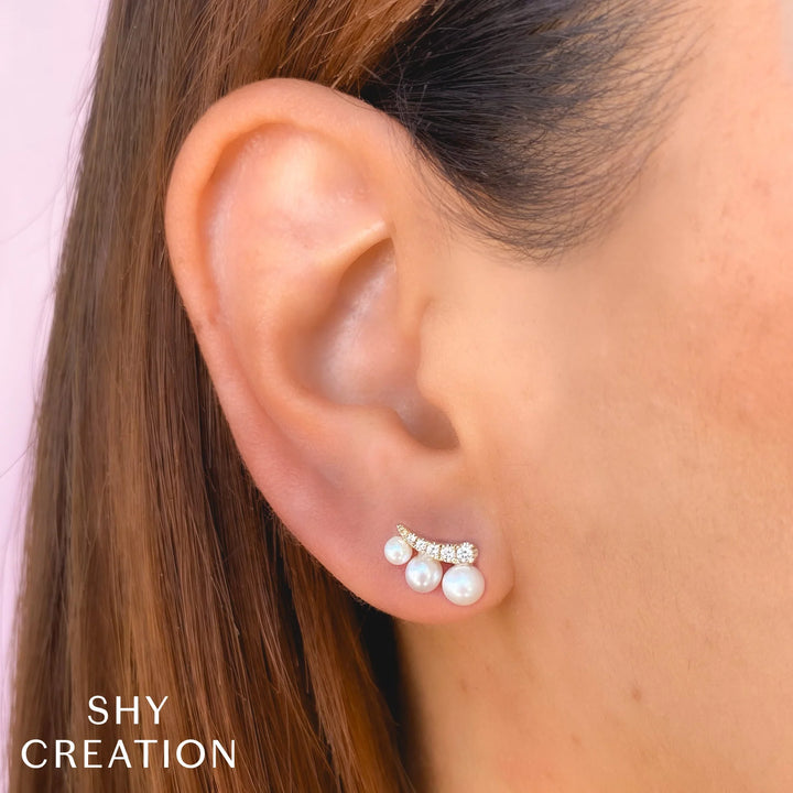 0.11ctw Diamond & Cultured Pearl Stud Earring