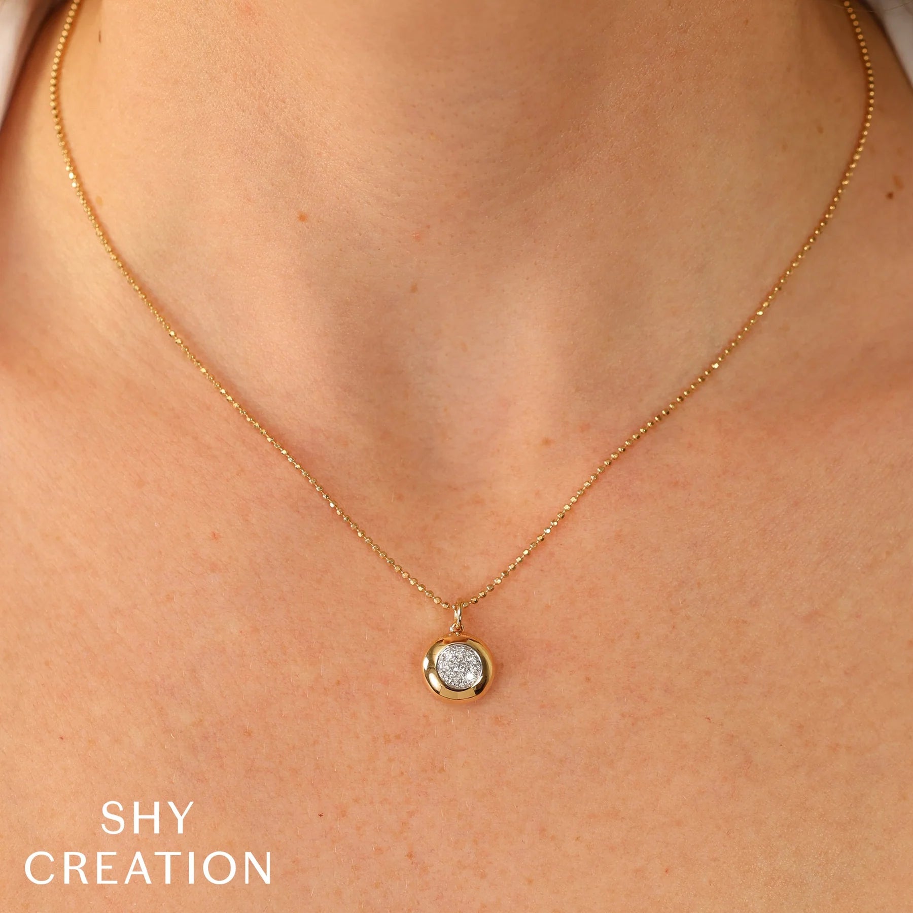 0.18ctw Diamond Circle Faceted Ball Chain Necklace