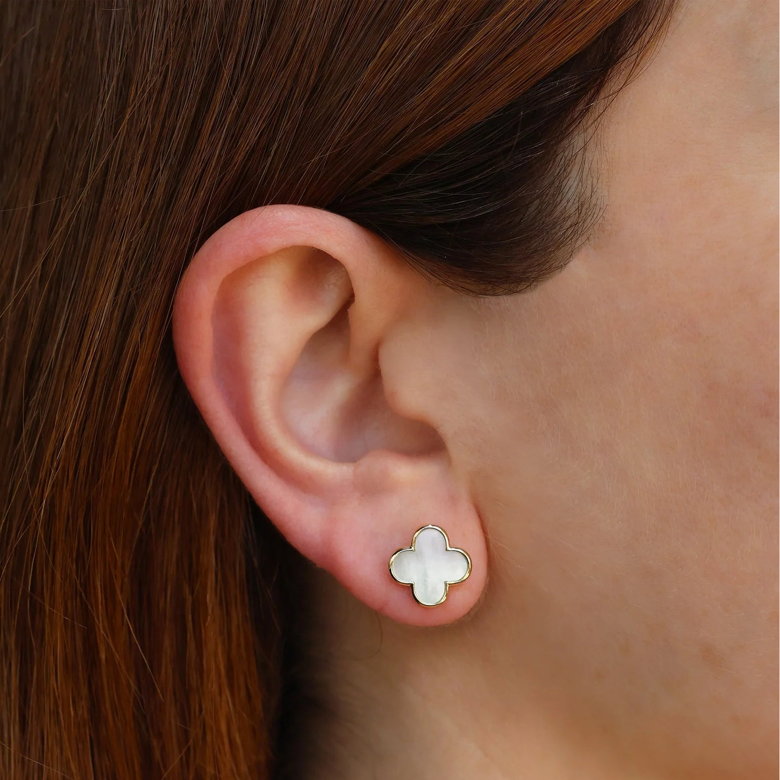 2.37ctw Mother of Pearl Clover Stud Earring