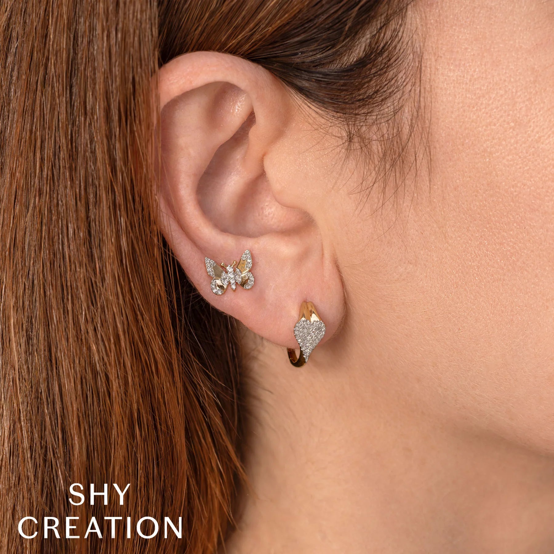 0.17ctw Diamond Pave Heart Huggie Earring