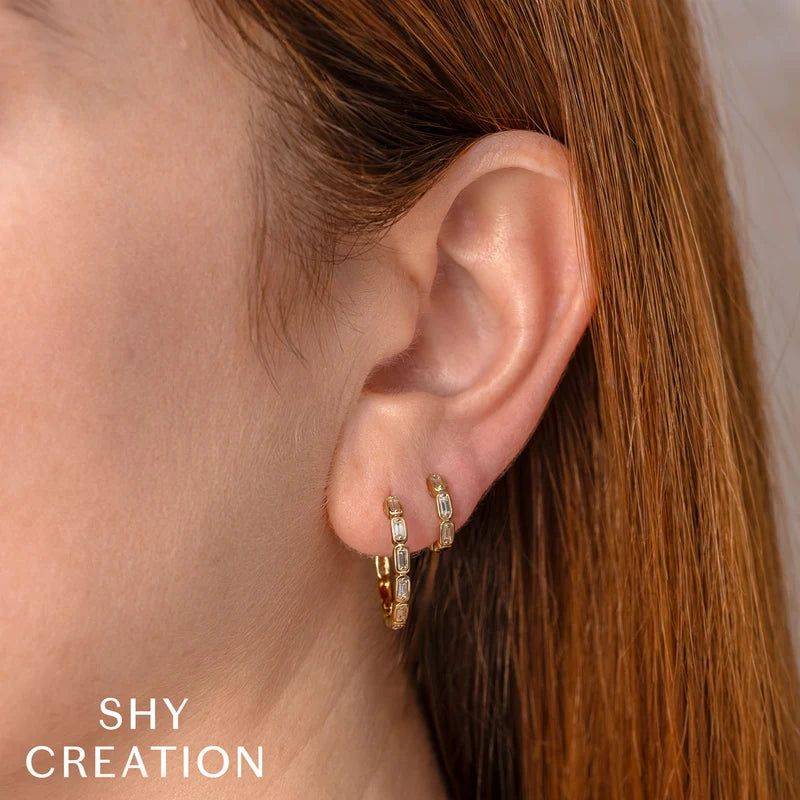 0.30ctw Diamond Baguette Hoop Earring
