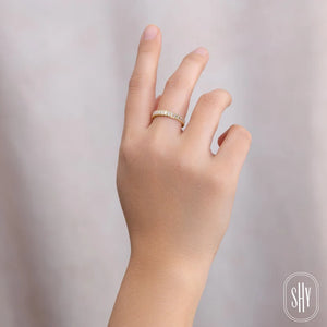 0.35ctw Diamond Baguette Band