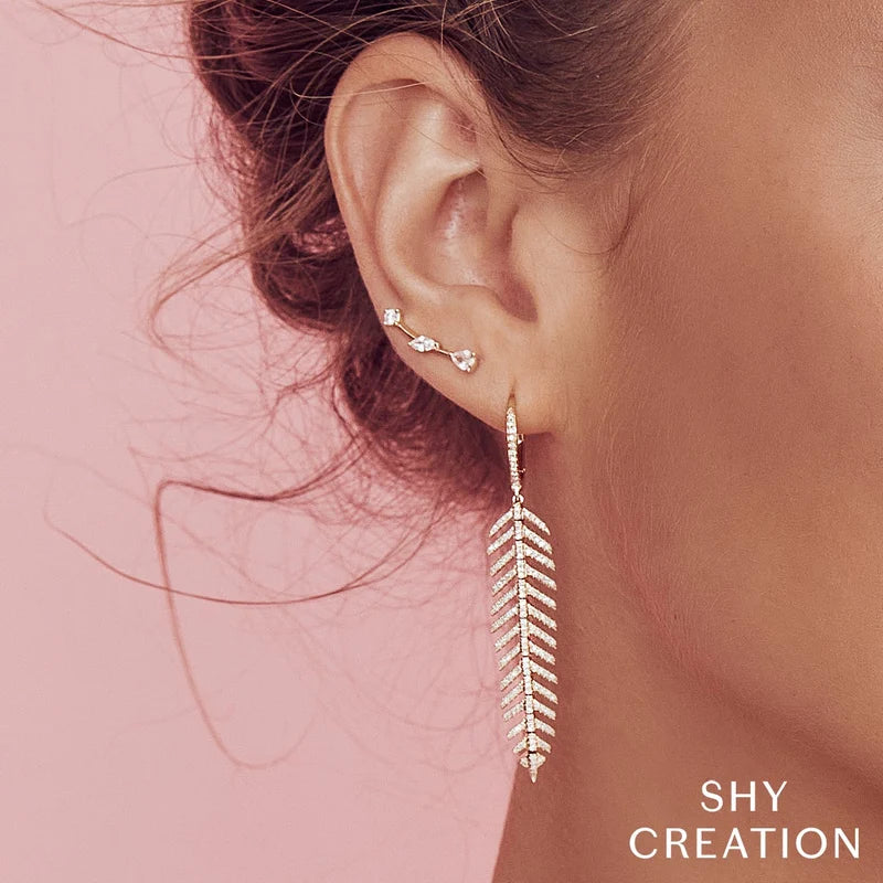 0.60ctw Diamond Drop Feather Earring