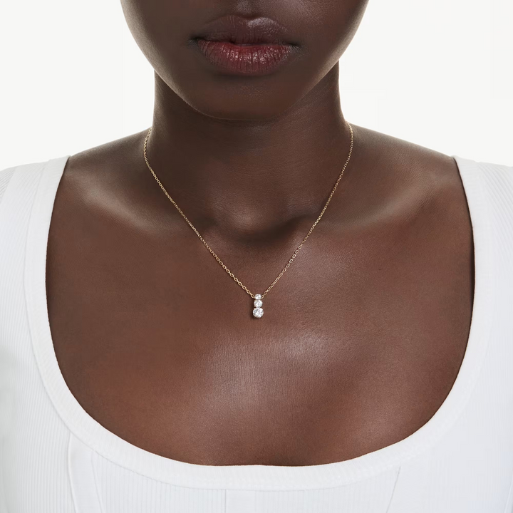 Stilla Attract Pendant