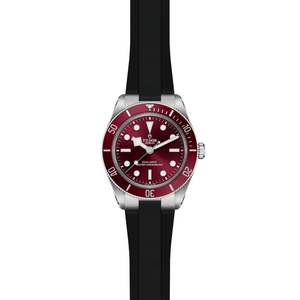Black Bay diver watch, burgundy dial, black rubber strap — TUDOR GENEVE 200m 660 ft MASTER CHRONOMETER 50 40 30 20 10
