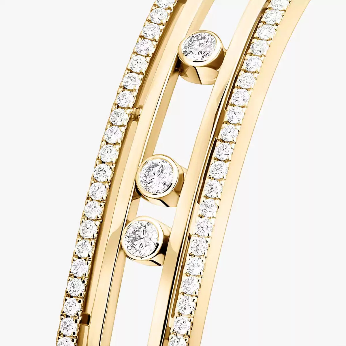 up close image of the 0.89ctw Yellow Gold 10th Anniversary Diamond Bangle Bracelet
