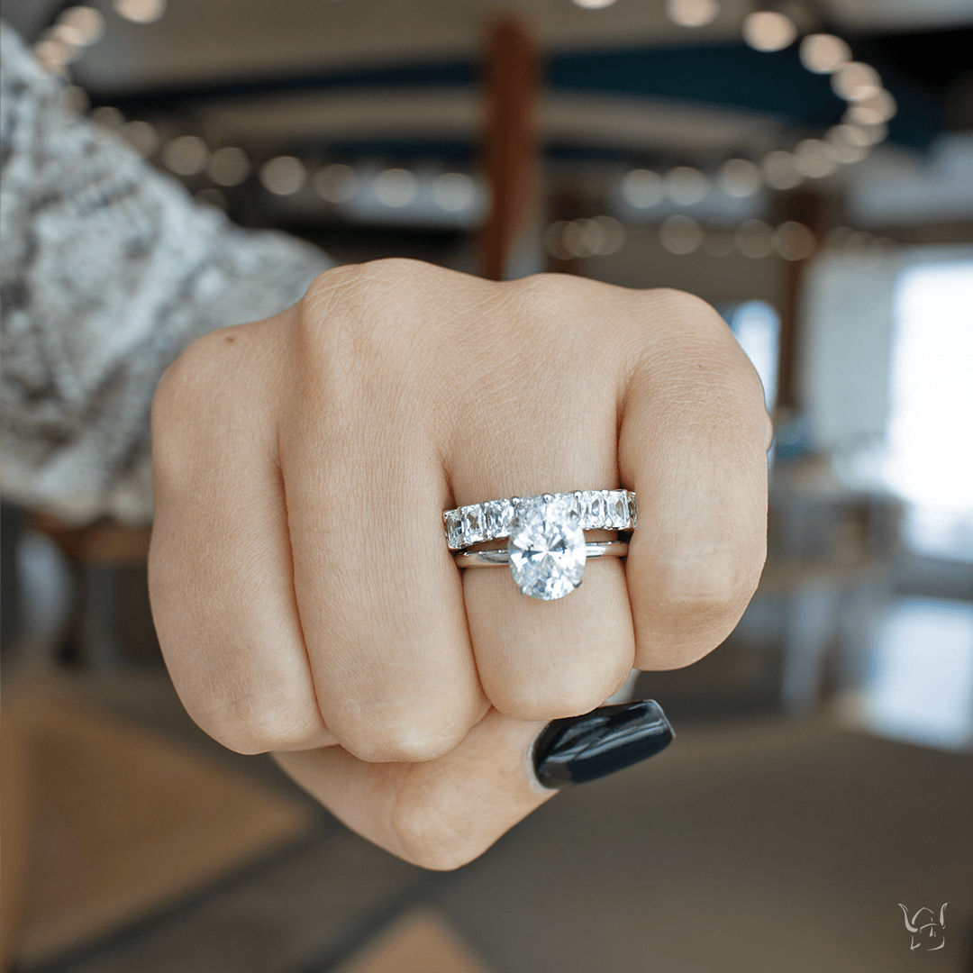 .11ctw Oval-Cut Diamond Solitaire