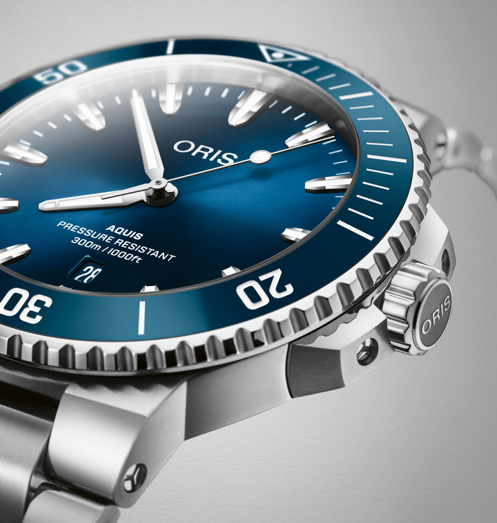 ORIS Aquis Date, 43.50mm