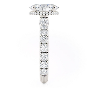 0.94ctw Oval Diamond Engagement Ring