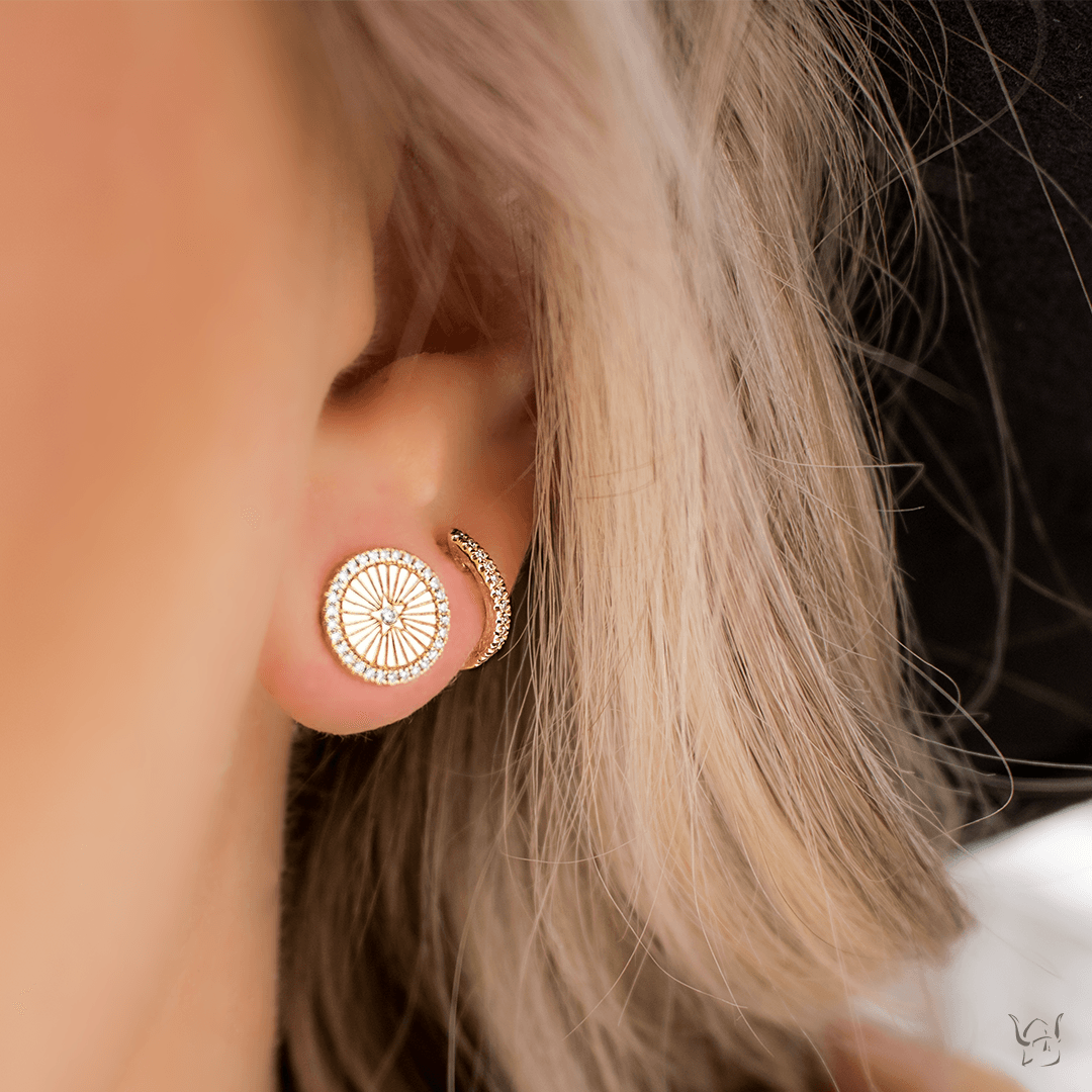 0.16ctw Diamond Circle Stud Earring - Gunderson's Jewelers