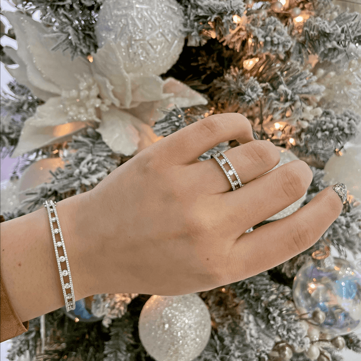 Diamond Air Ring - Gunderson's Jewelers