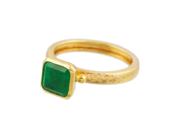 Emerald Amulet Hue Ring - Gunderson's Jewelers