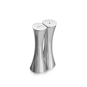 Kissing Salt &  Pepper Shakers - Gunderson's Jewelers