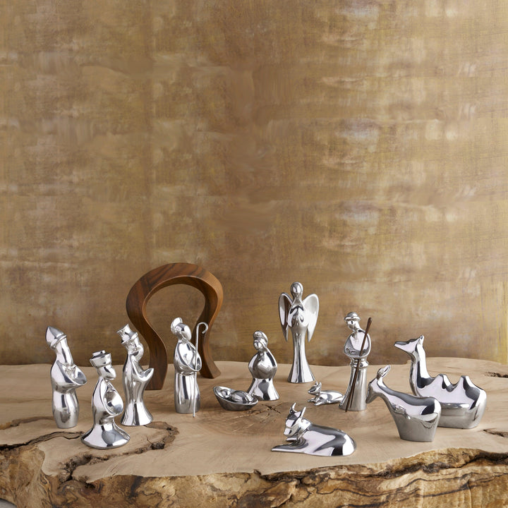 Miniature Nativity Scene - Gunderson's Jewelers